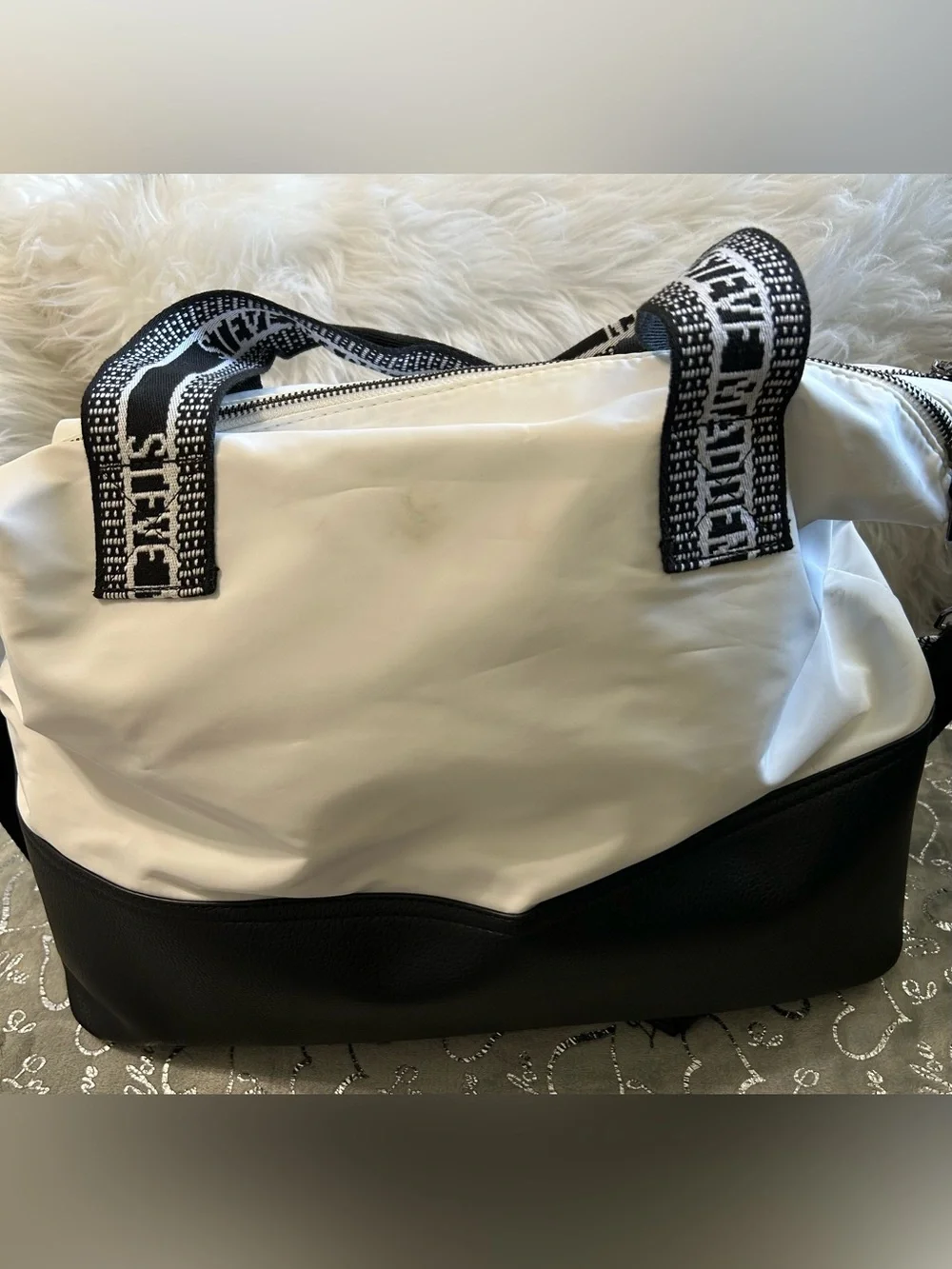NWT Steve Madden Black and White Multi Pocketed BGymm Duffel Weekender Bag